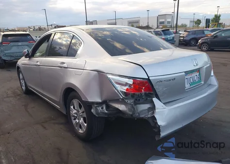 2009 Honda Accord Lxp z USA, uszkodzony, nr VIN JHMCP26479C009531